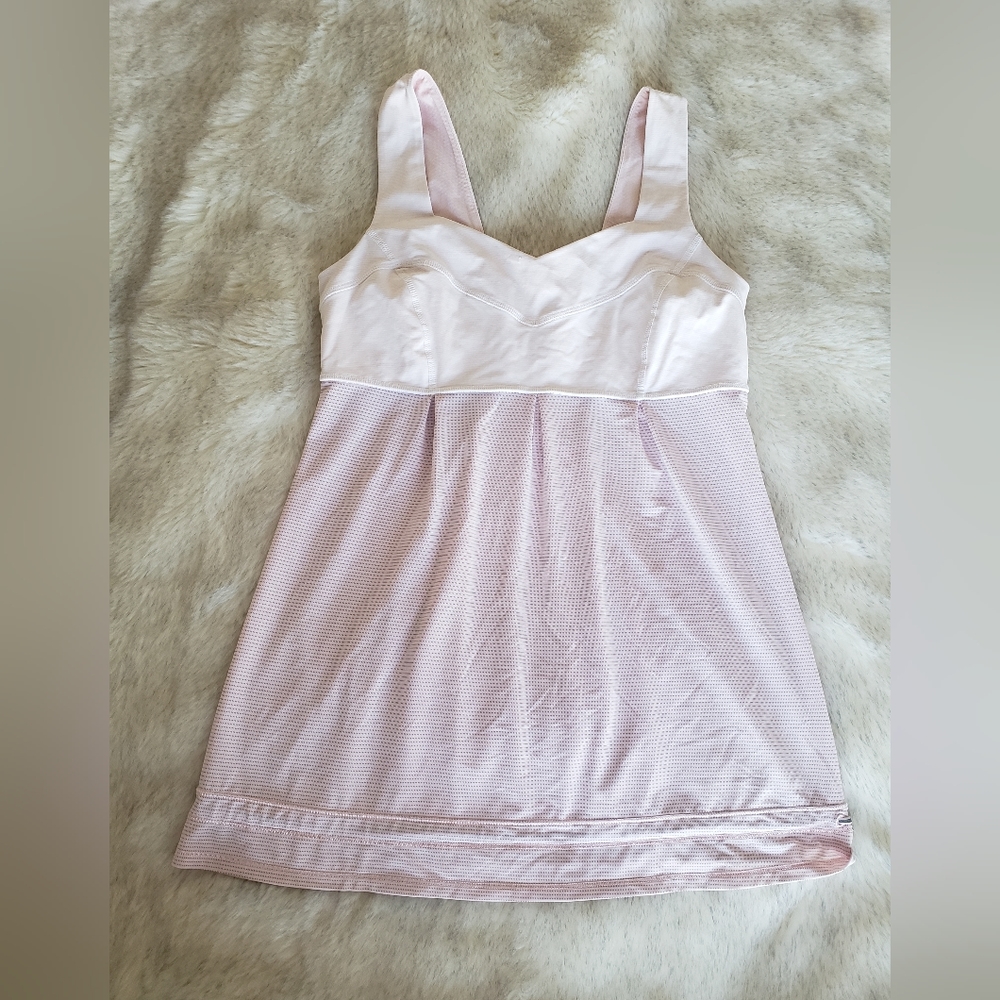 Lululemon workout top